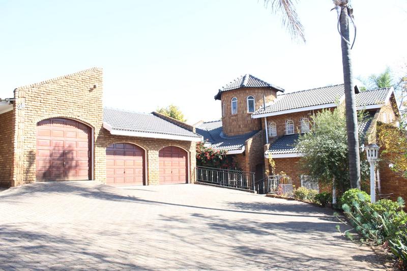 4 Bedroom Property for Sale in Ifafi North West